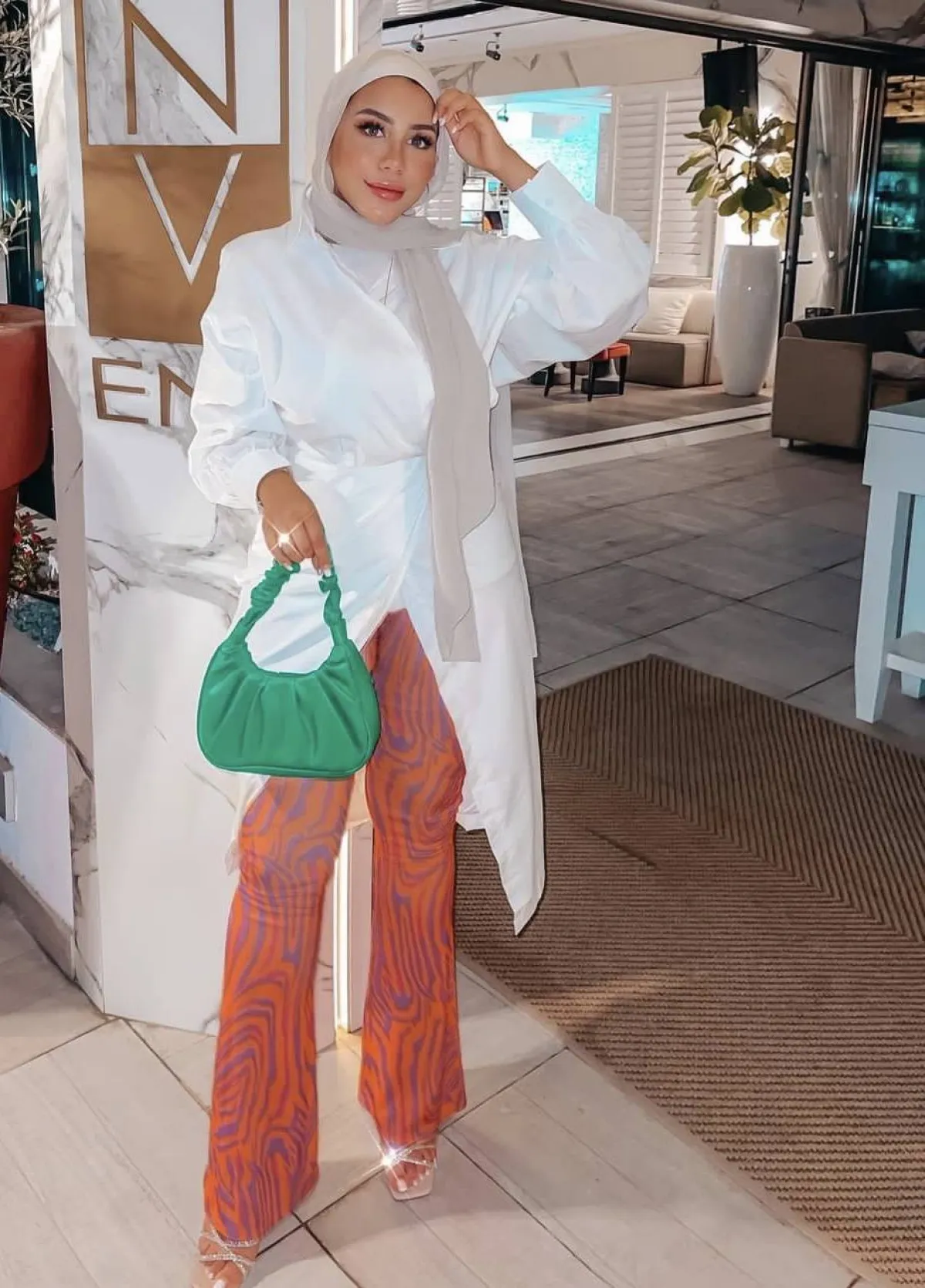 إطلالة عصرية