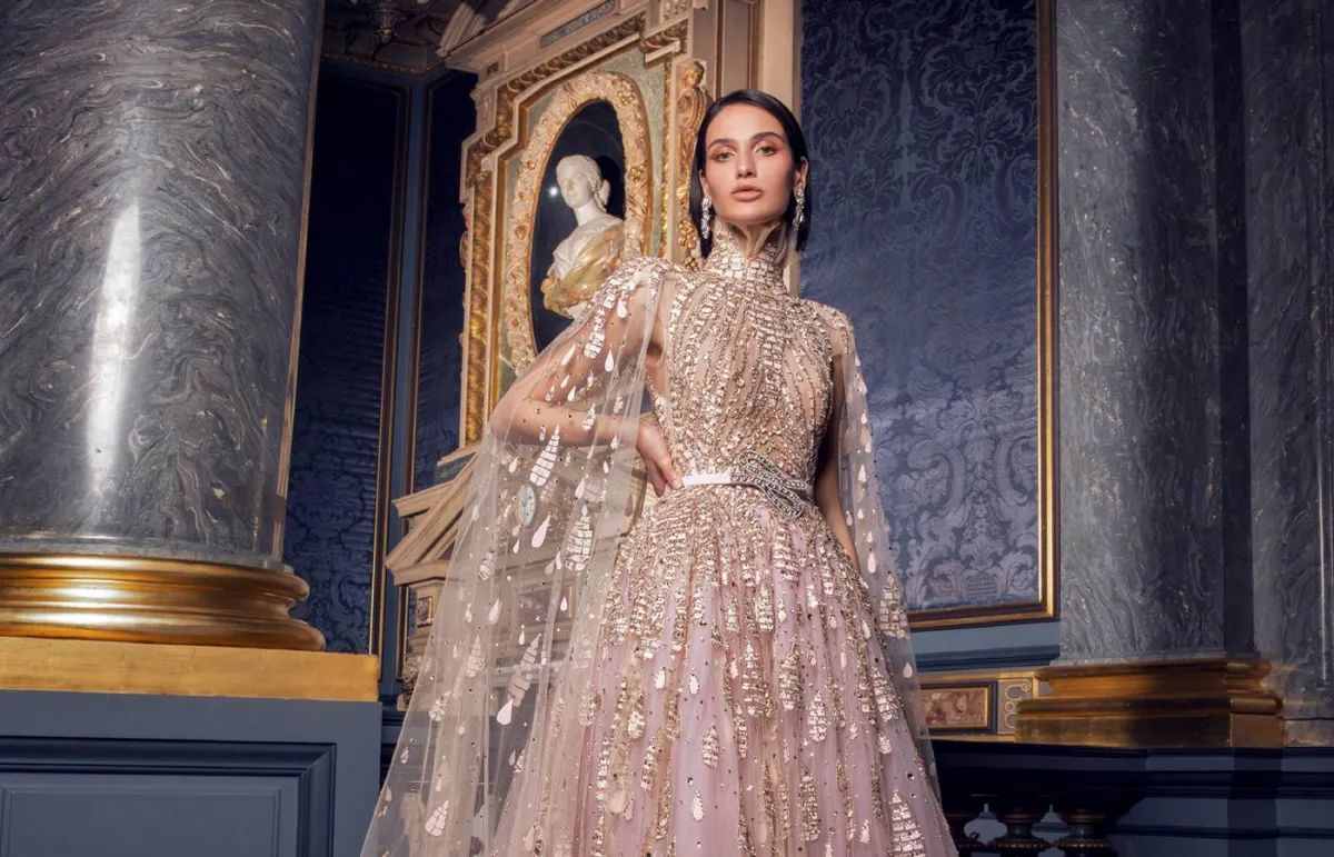 فساتين خطوبة بلوحة ألوان صيفية 