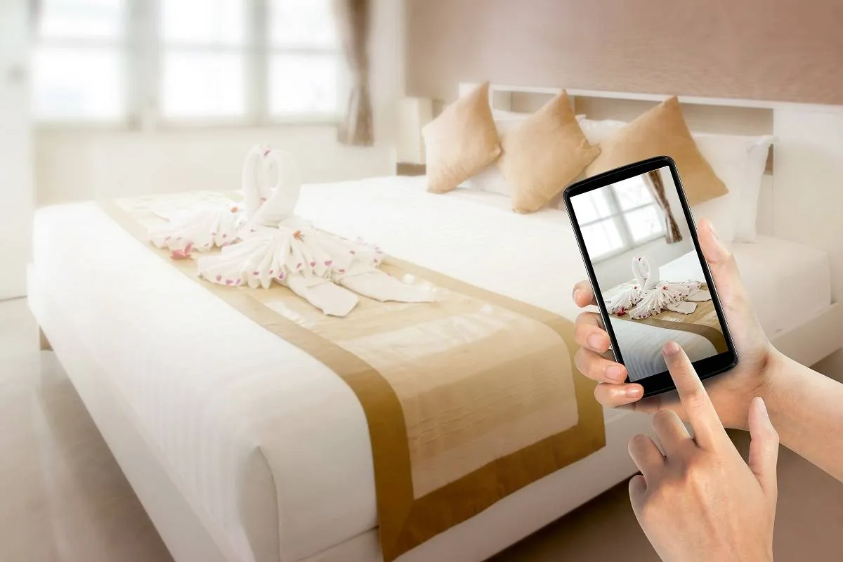 من الممكن حجز فندق من خلال الإنترنت