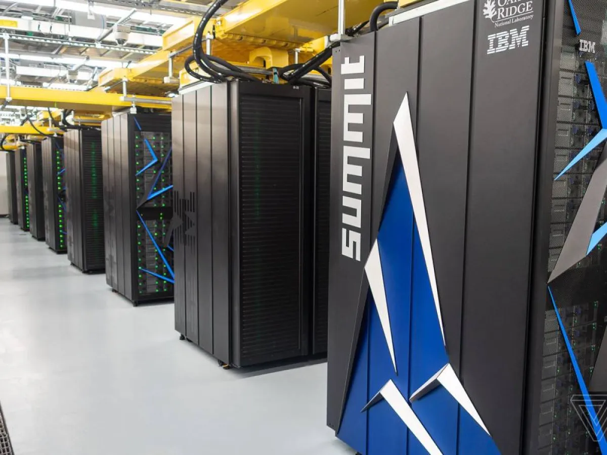 صورة كمبيوتر عملاق