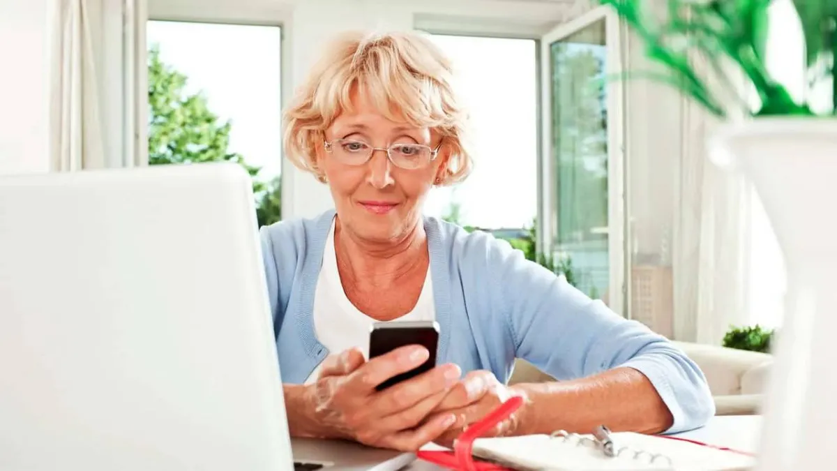  خطوات تجعل استخدام الهاتف الذكى أسهل للمستخدمين المسنين 