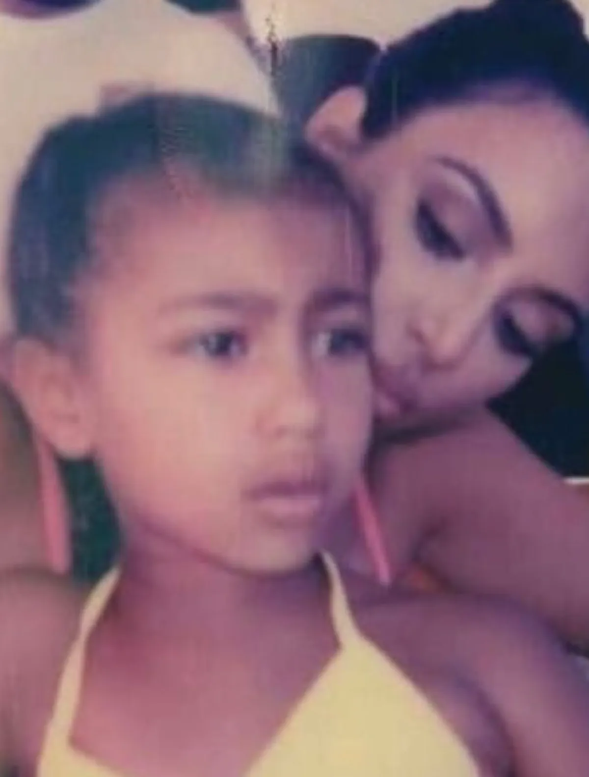 من الصور التي نشرتها كيم كارداشيان لابنتها نورث ويست على انستغرام