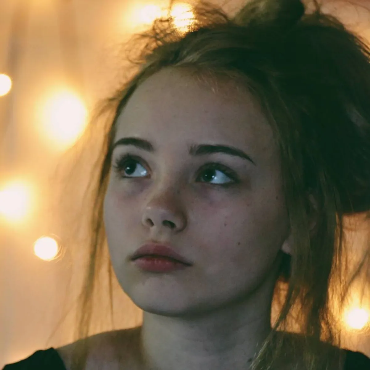 صورة لمراهقة