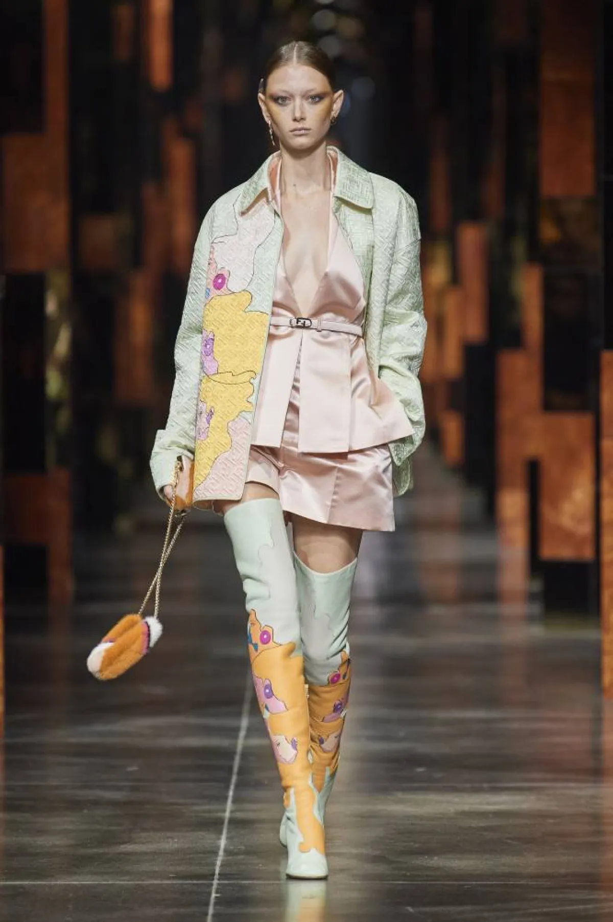 طقم كاجوال شبابي من فيندي Fendi 