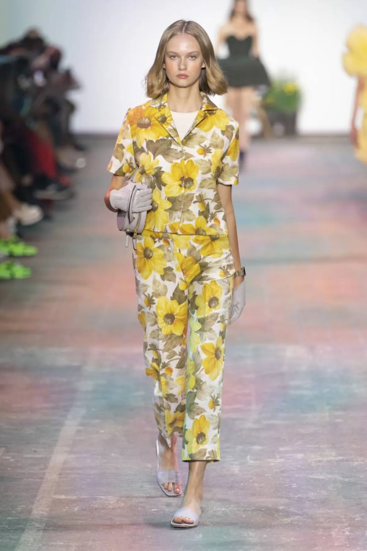 بنطلون معرق بالورود من داني رينكي Danny Reinke