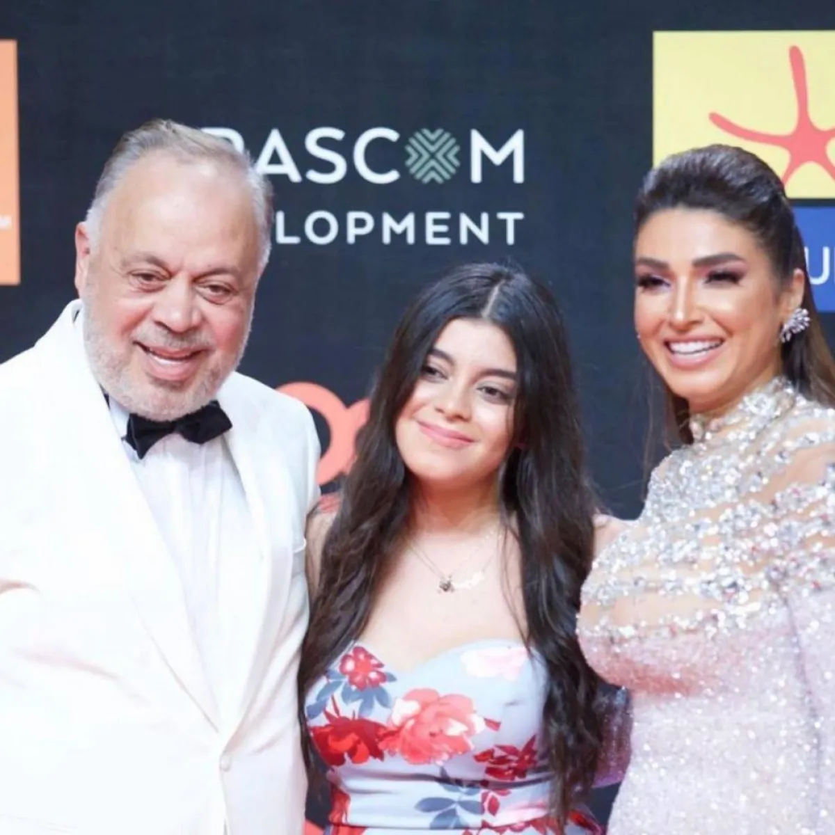 روجينا وزوجها أشرف زكي وابنتيها مايا ومريم - الصورة من حسابها على انستغرام