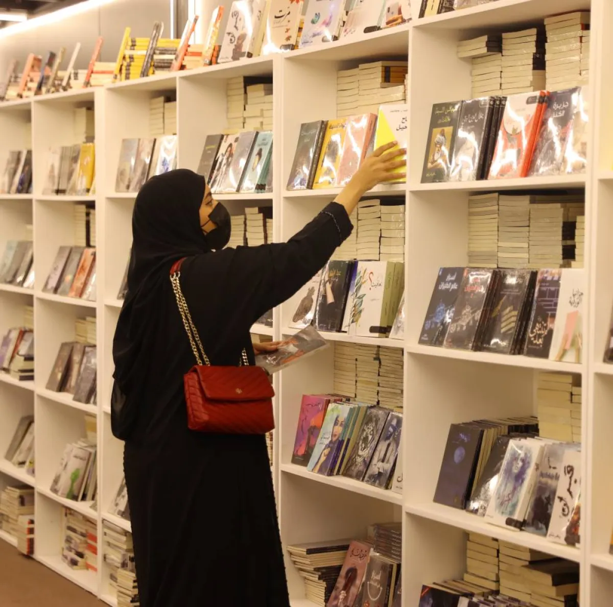 ضم المعرض كتبًا متنوعة في مجالات مختلفة