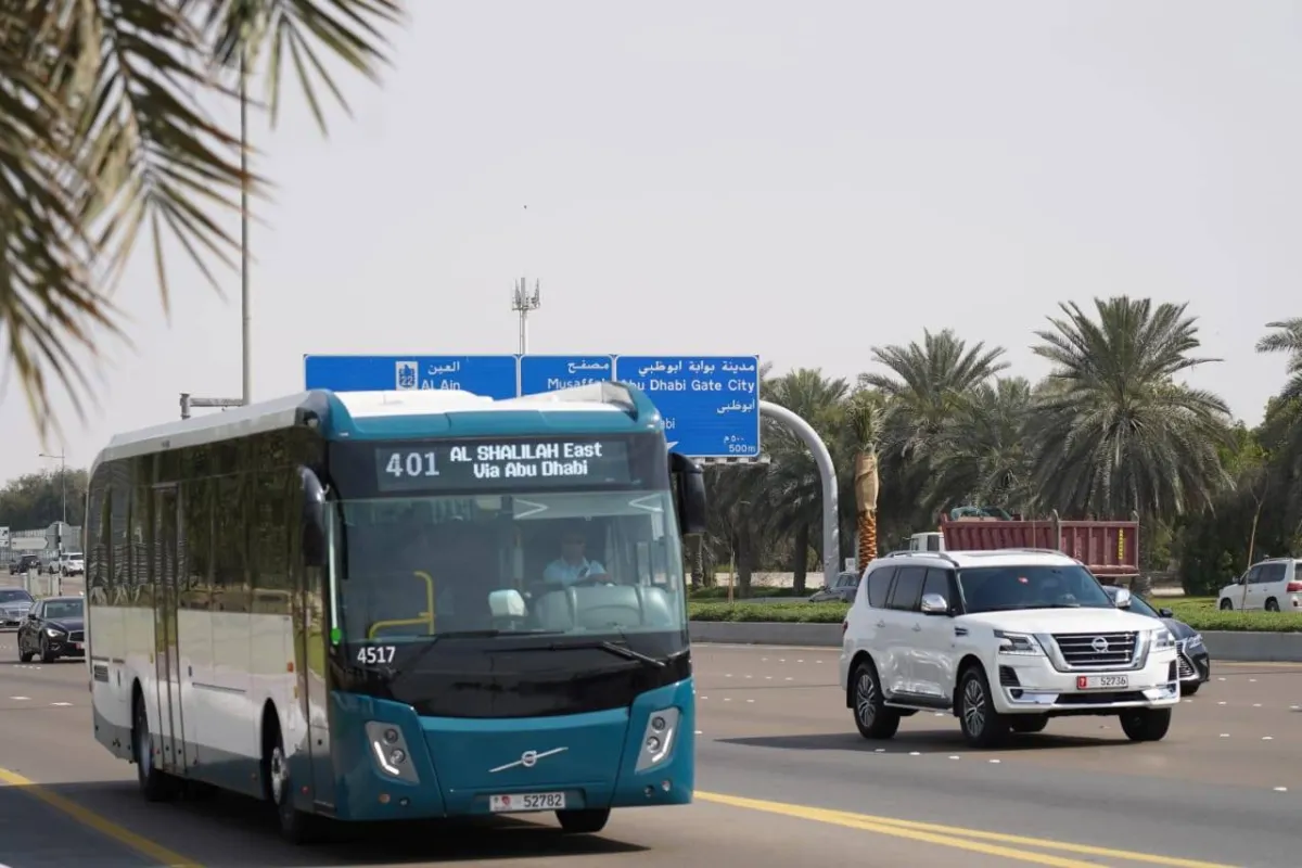 حافلات أبوظبي. الصورة من "وام"