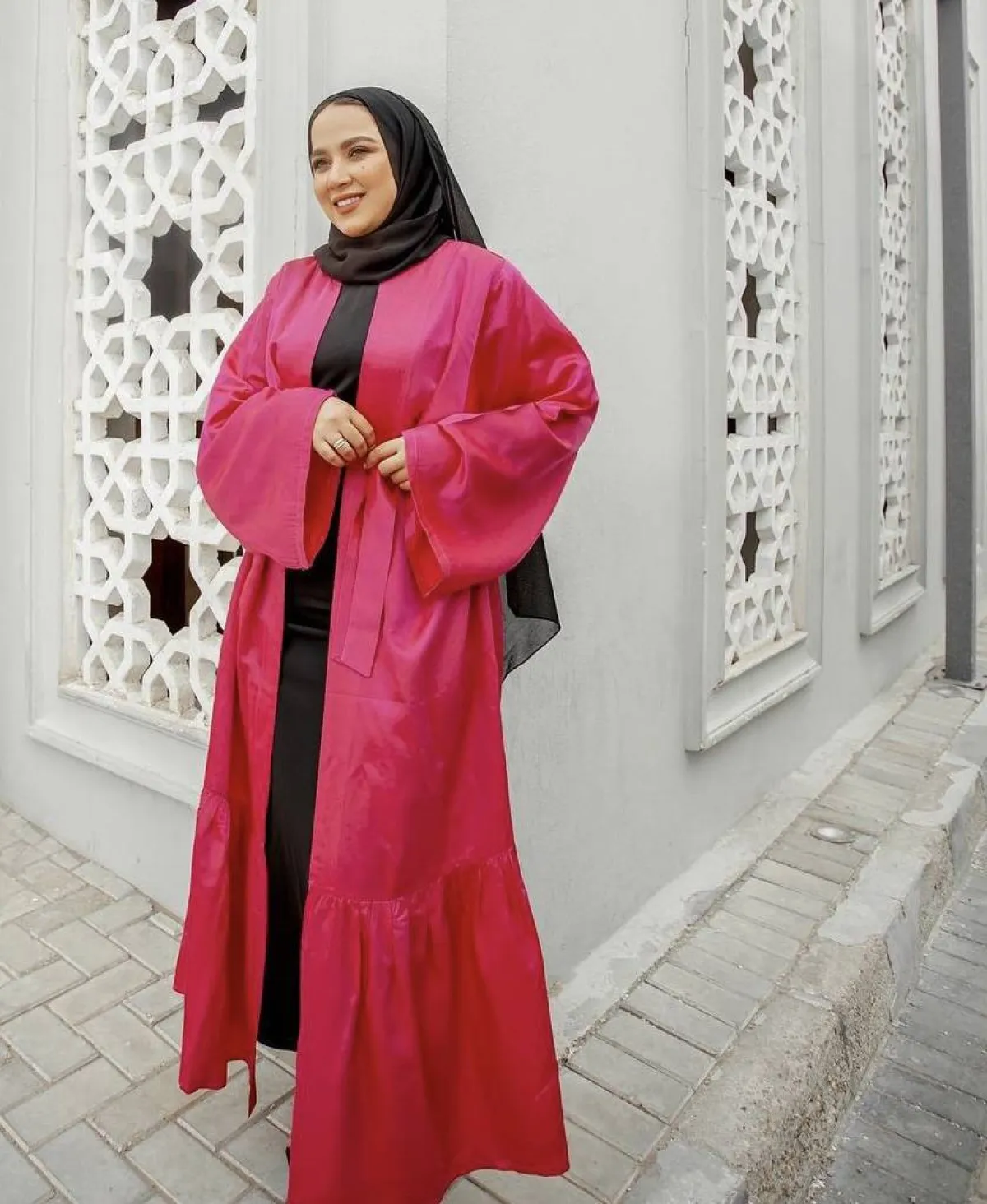 عباية فوشيا واسعة