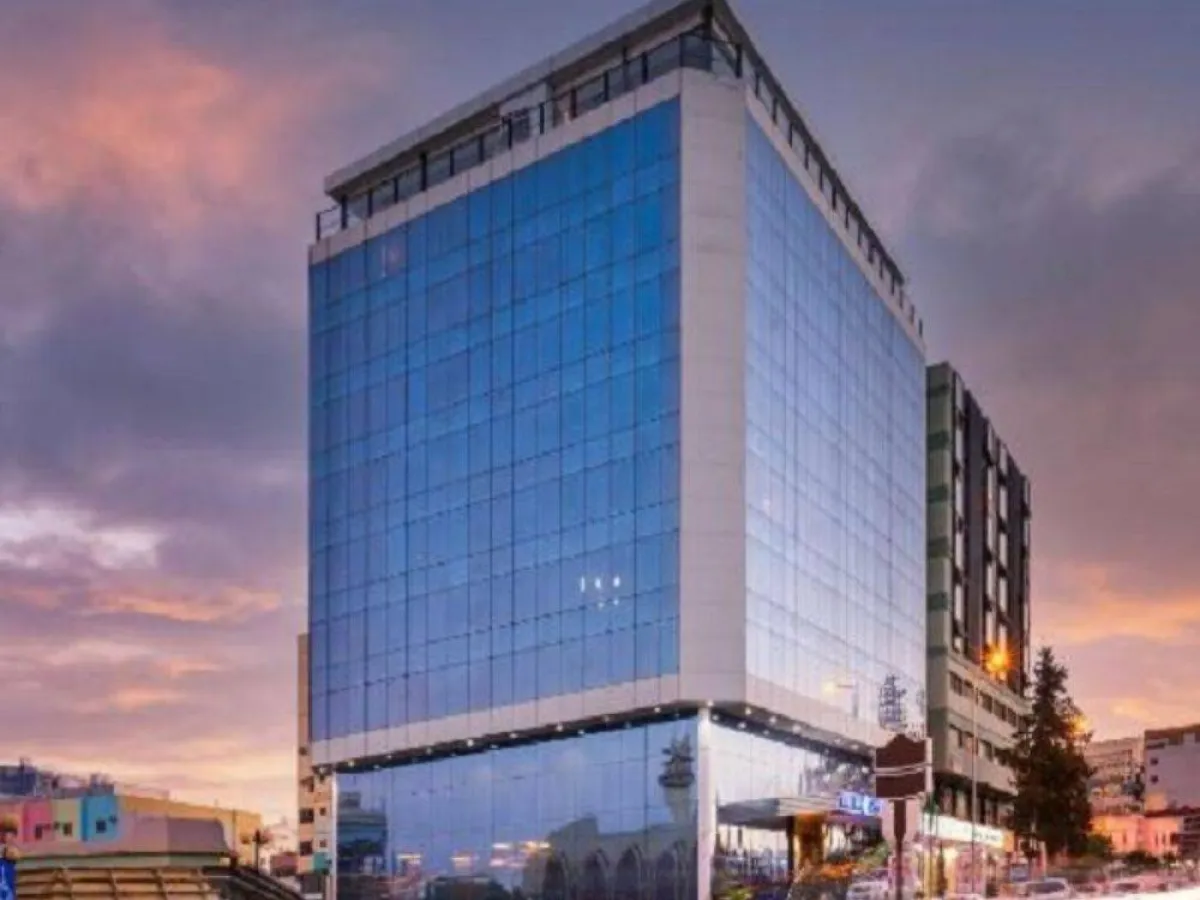 فندق بلو ان 