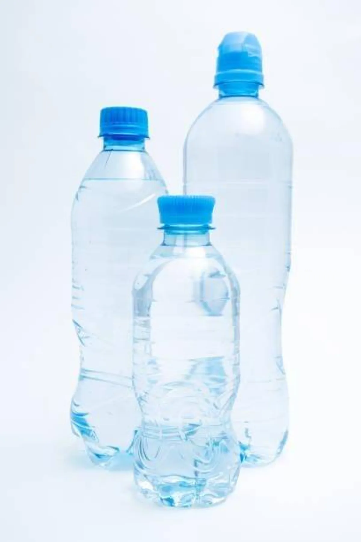 العلب البلاستيكية