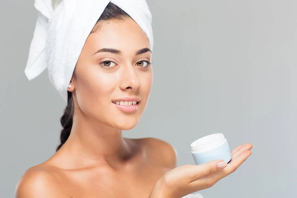 تسمير البشرة لإخفاء عيوبها