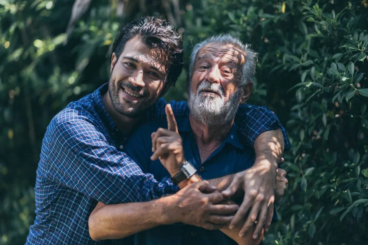 صورة لأب وابنه