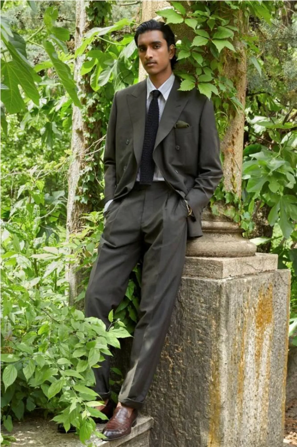 تنسيق ربطة العنق للإطلالات الرسمية من بريوني   Brioni