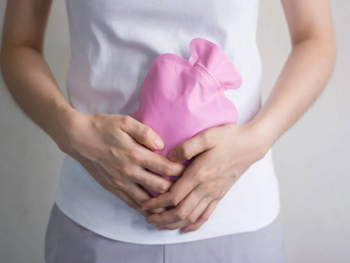 صورة لحامل  مصابة بالتقلصات