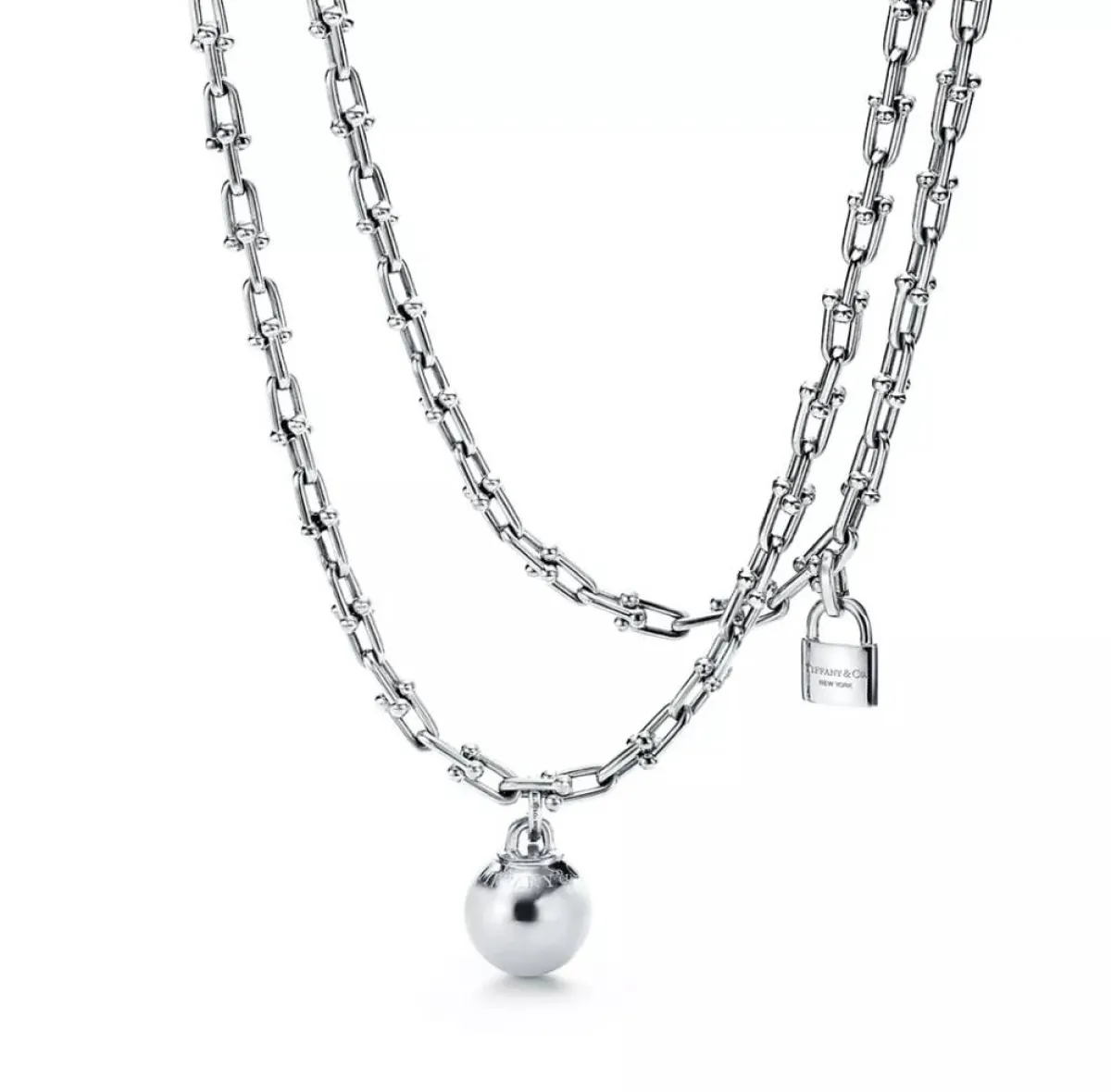 قلادة بتصميم مزدوج