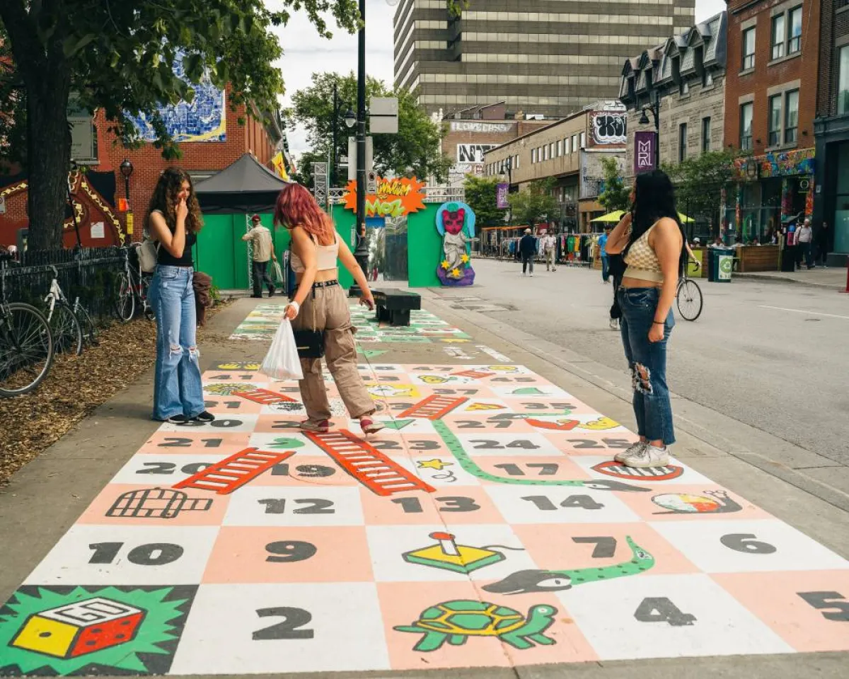 تزيين شوارع مونتريال