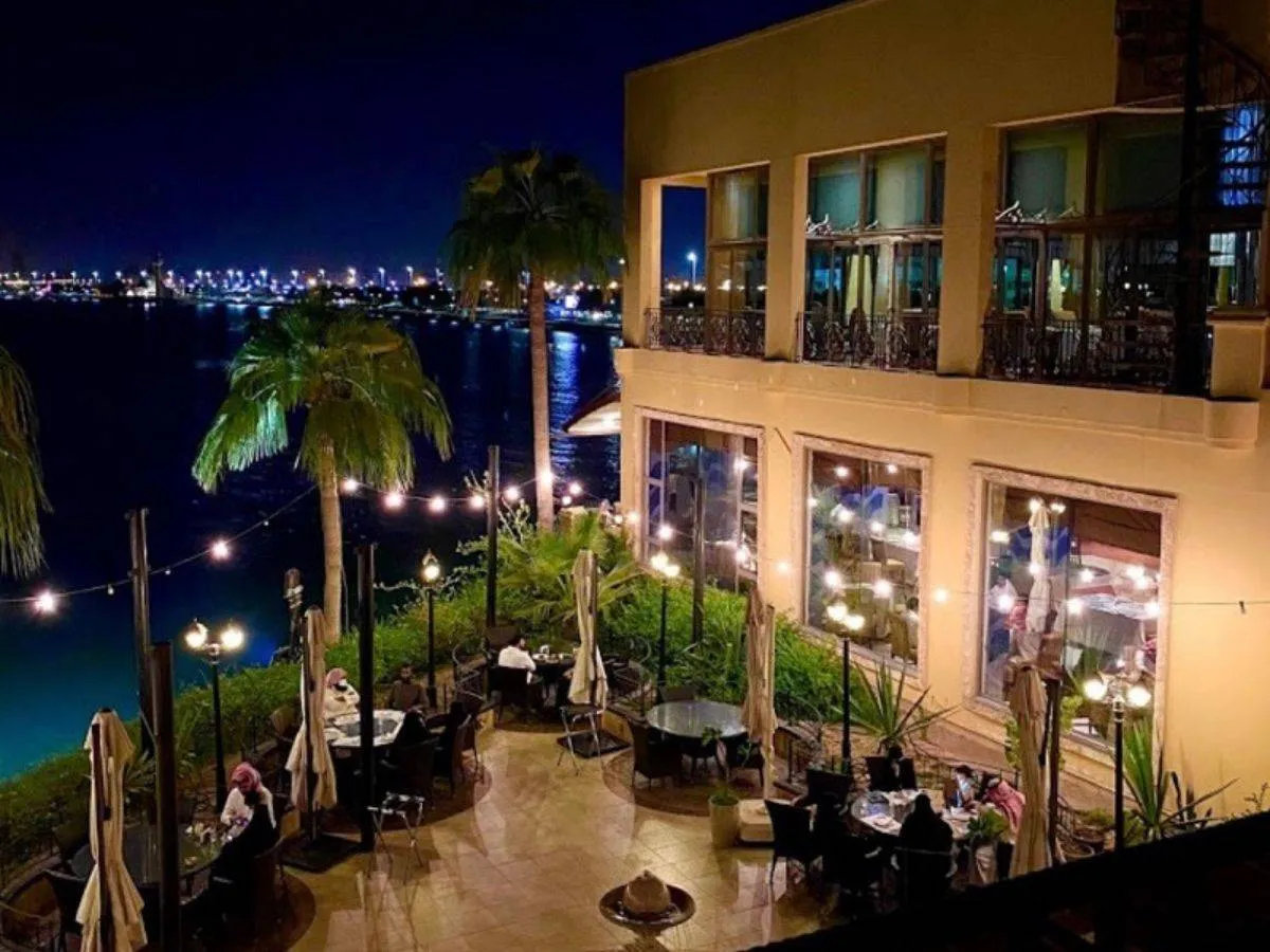 لاجوانا كافيه