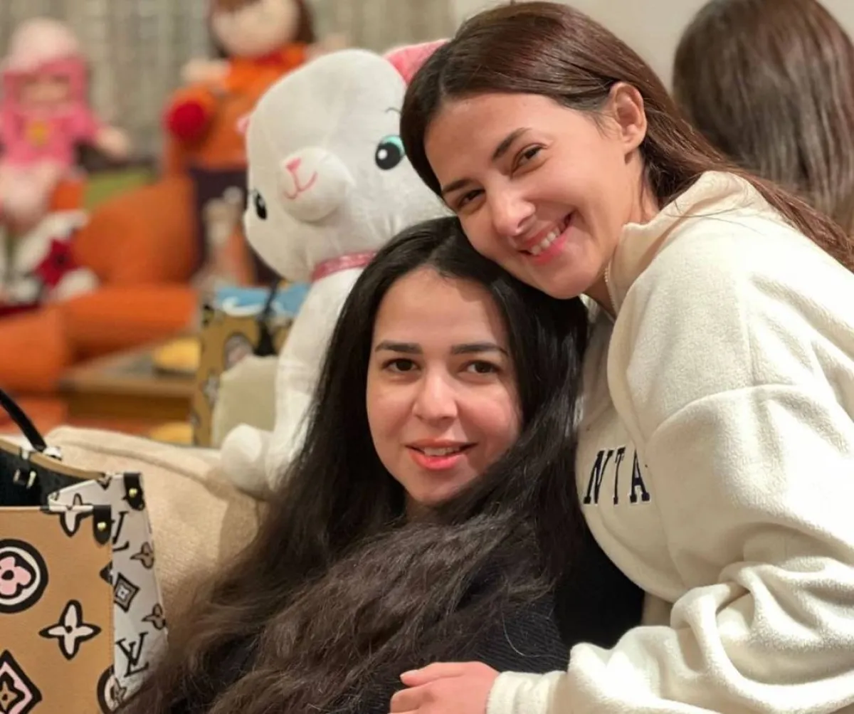 دنيا سمير غانم برفقة شقيقتها إيمي - صورة من حساب دنيا على " انستغرام"