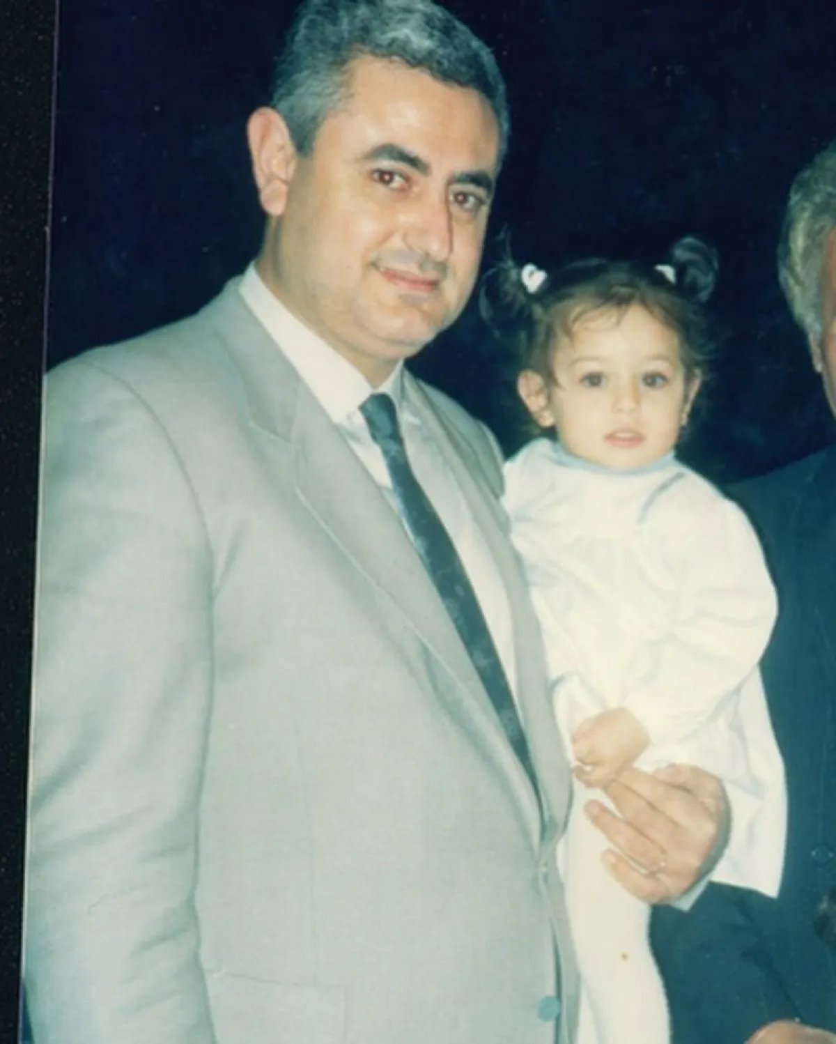 هبة مجدي ووالدها الراحل - الصورة من حسابها على انستغرام