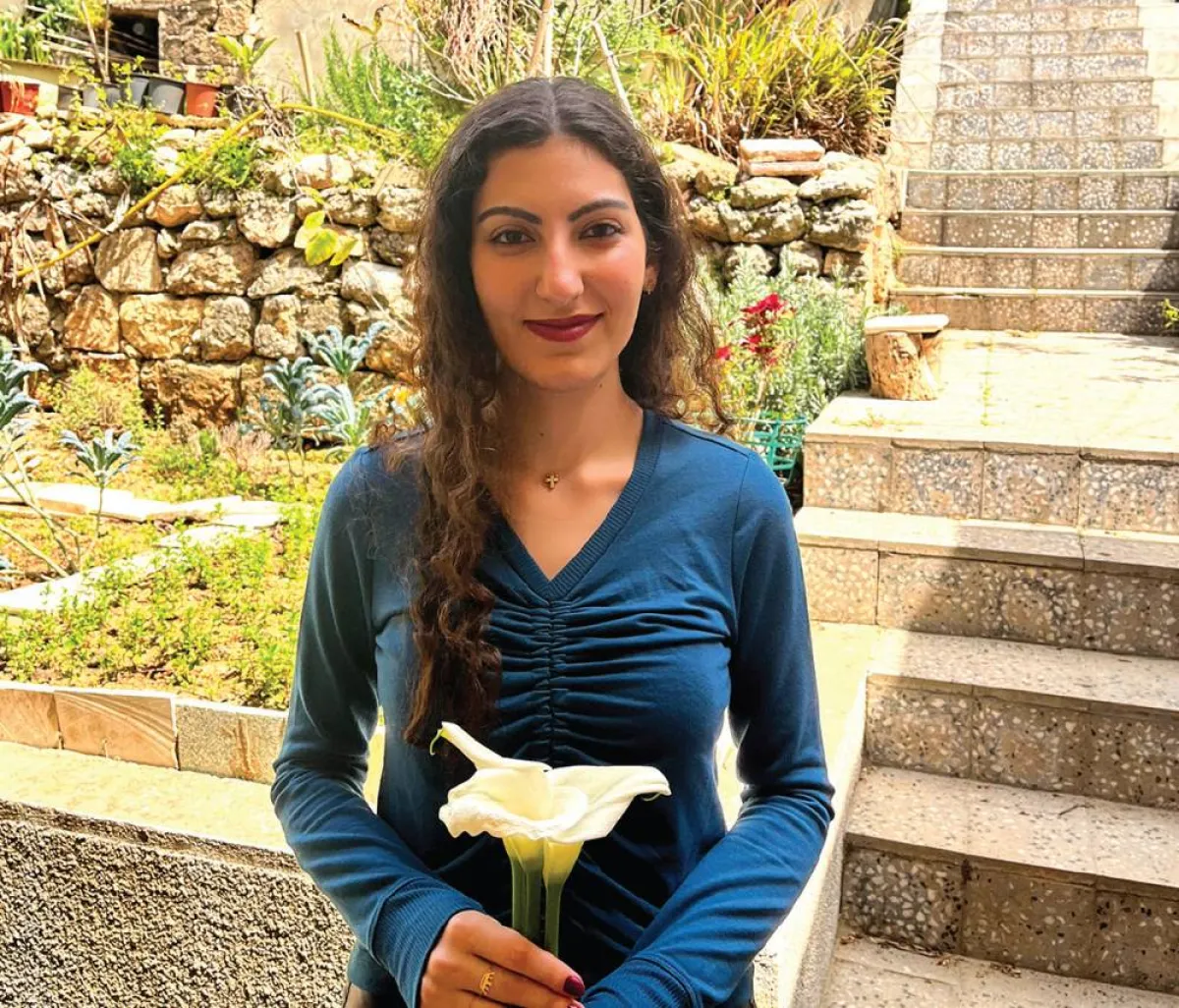 إلسا جاموس، 22 عاماً، إجازة في الحقوق