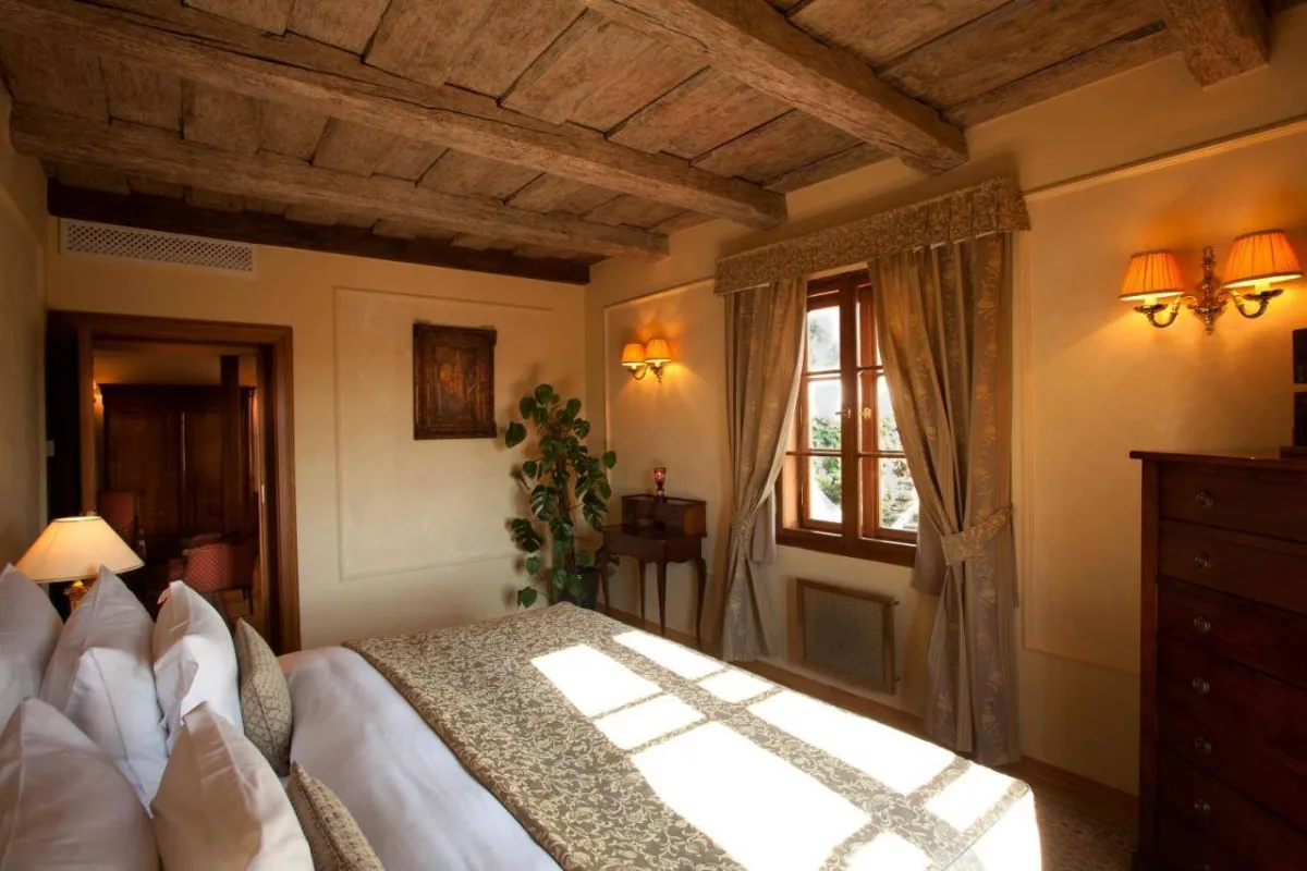 فندق غولدن ويل