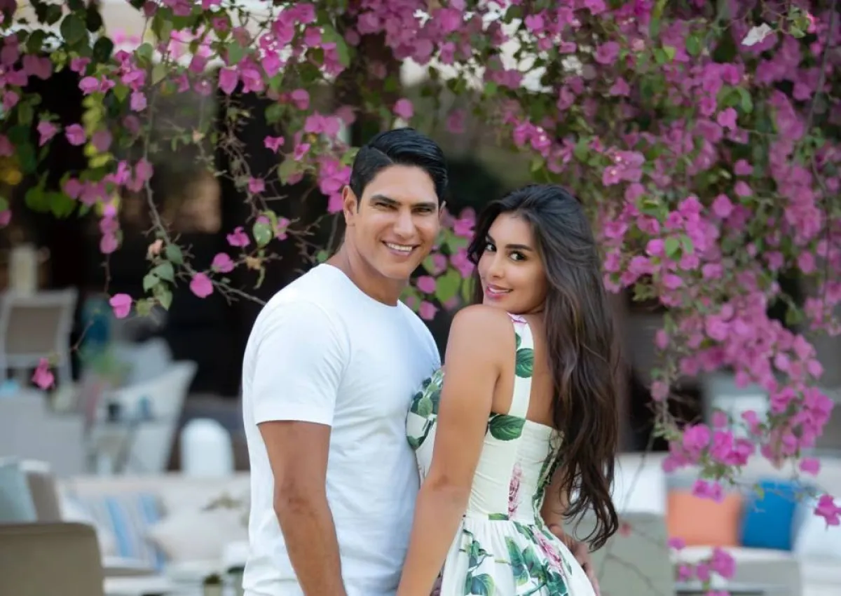 ياسمين صبري وأبو هشيمة -الصورة من حسابها على تويتر