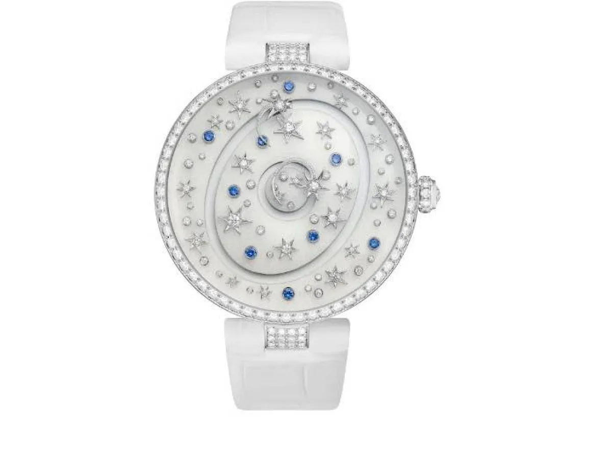 ساعات بيضاء مرصوفة بالألماس لإطلالة راقية لعروس صيف 2022