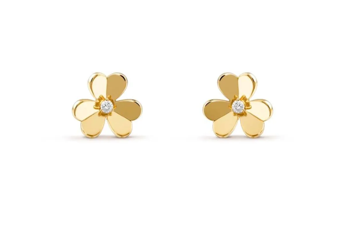 أقراط Frivole من فان كليف آند أربلز Van cleef&Arpels  