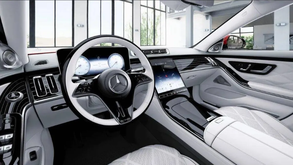 مرسيدس إس كلاس 2023