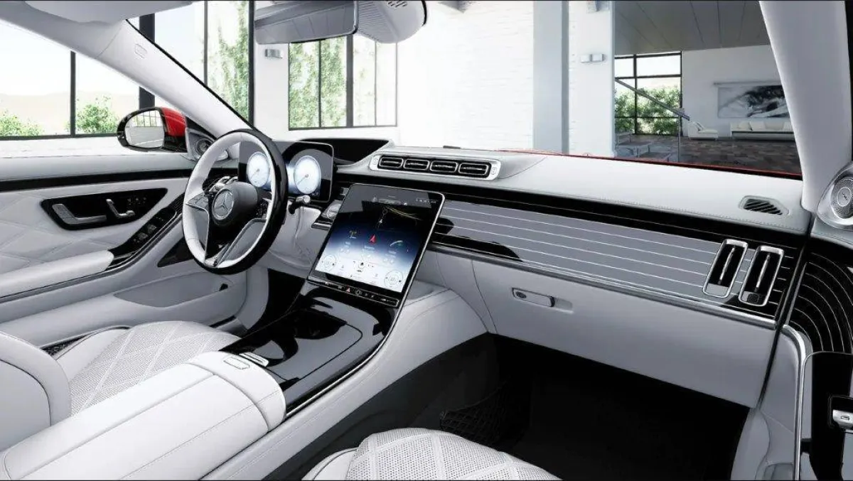 مرسيدس إس كلاس 2023