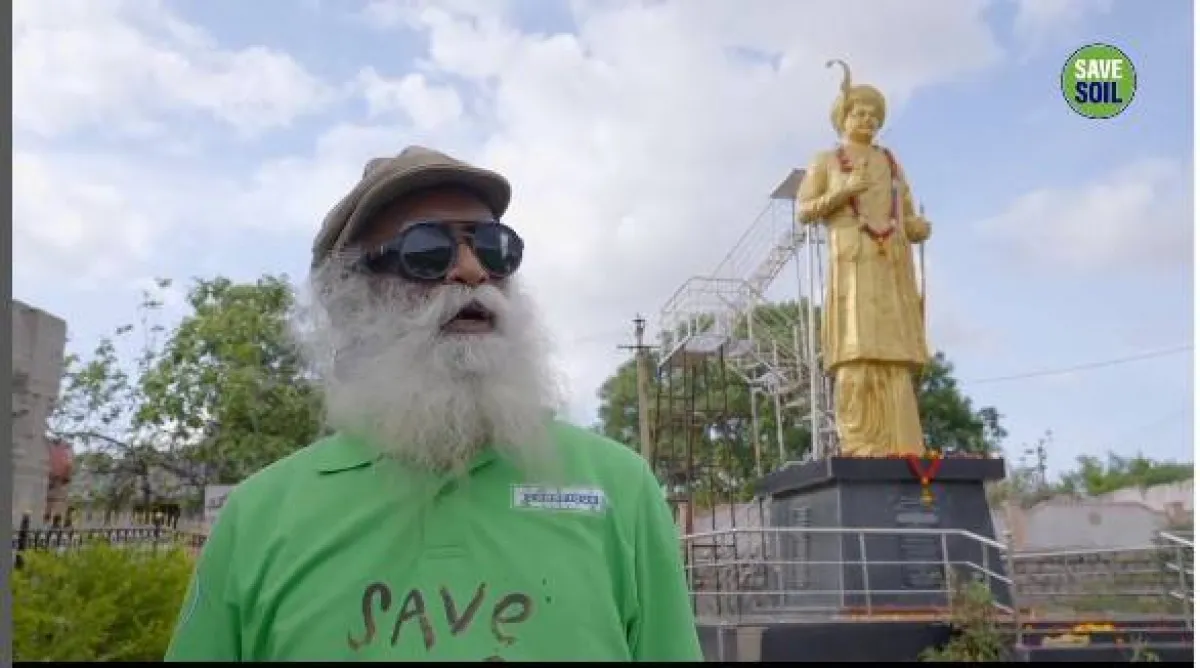 هندي يجوب العالم