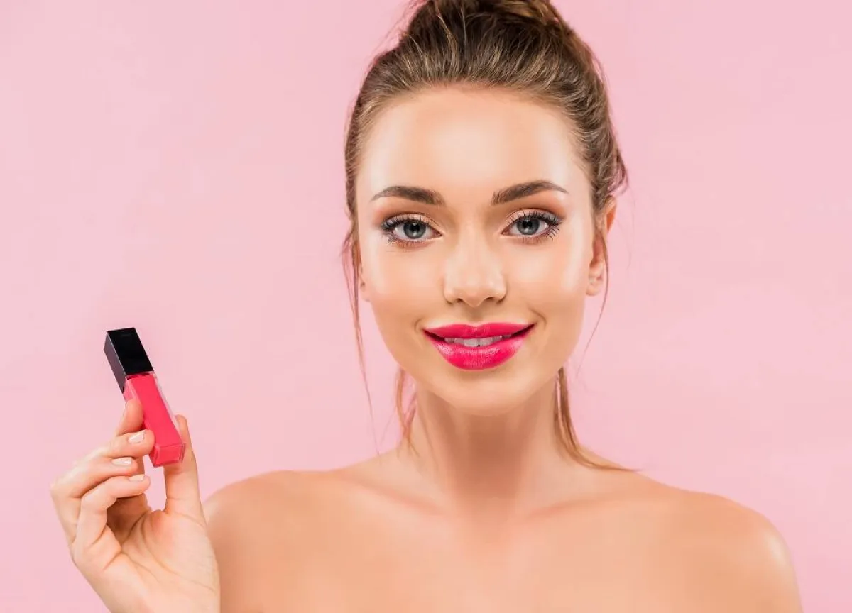 أحمر الشفاه