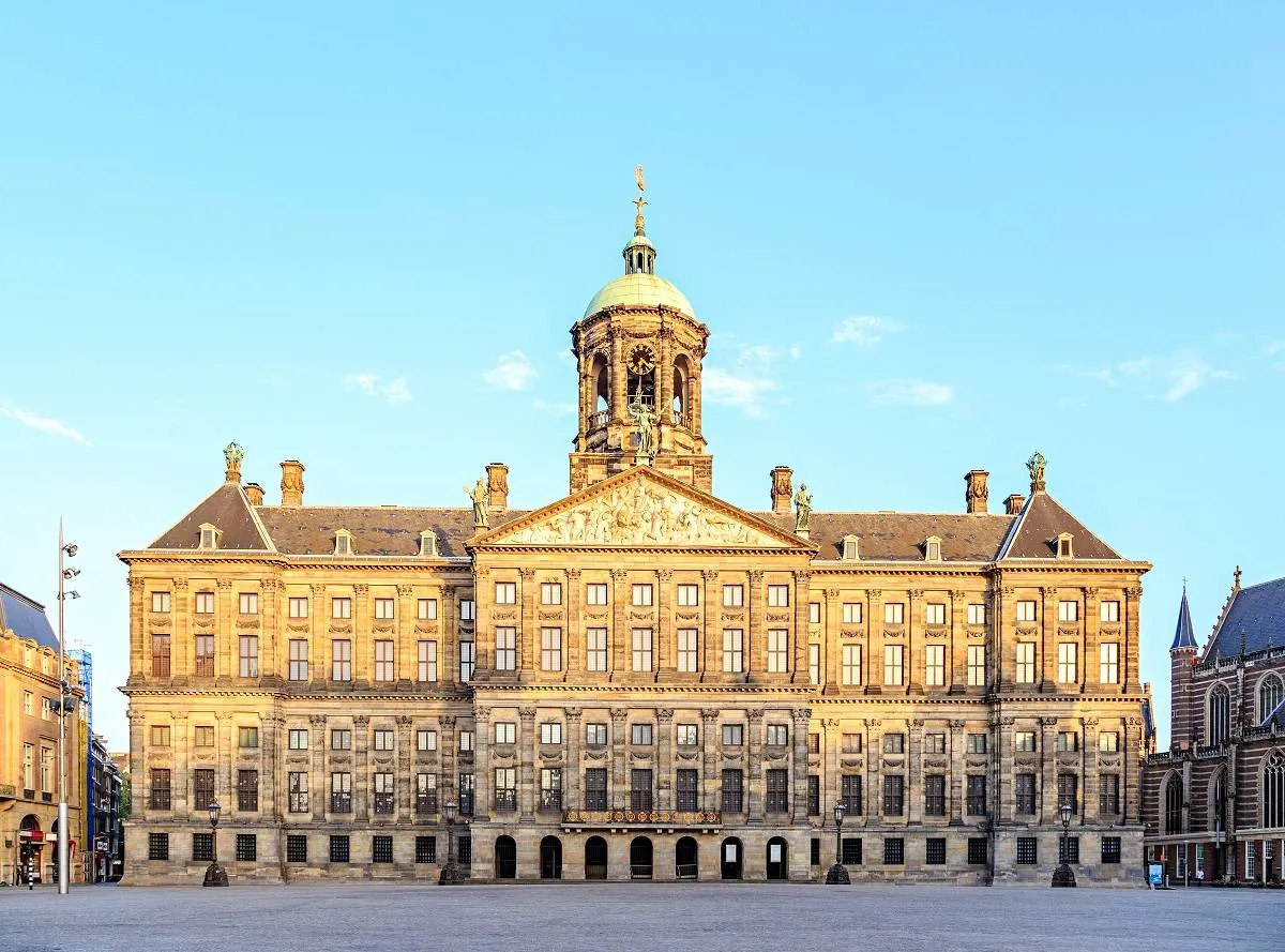 القصر الملكي في أمستردام