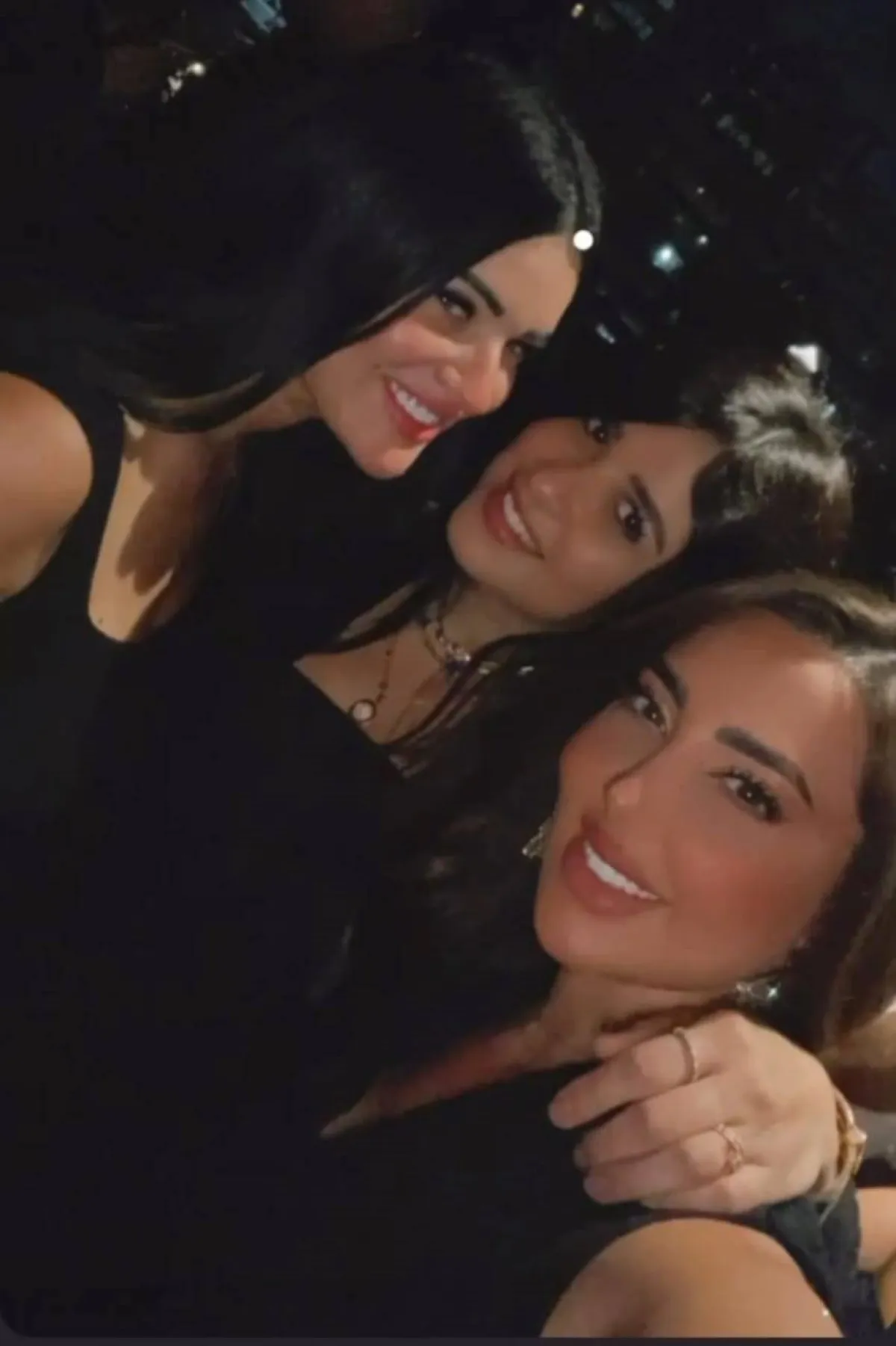 ياسمين عبد العزيز في أول ظهور لها بعد رحلتها العلاجية الأخيرة- الصورة من حسابها على إنستغرام