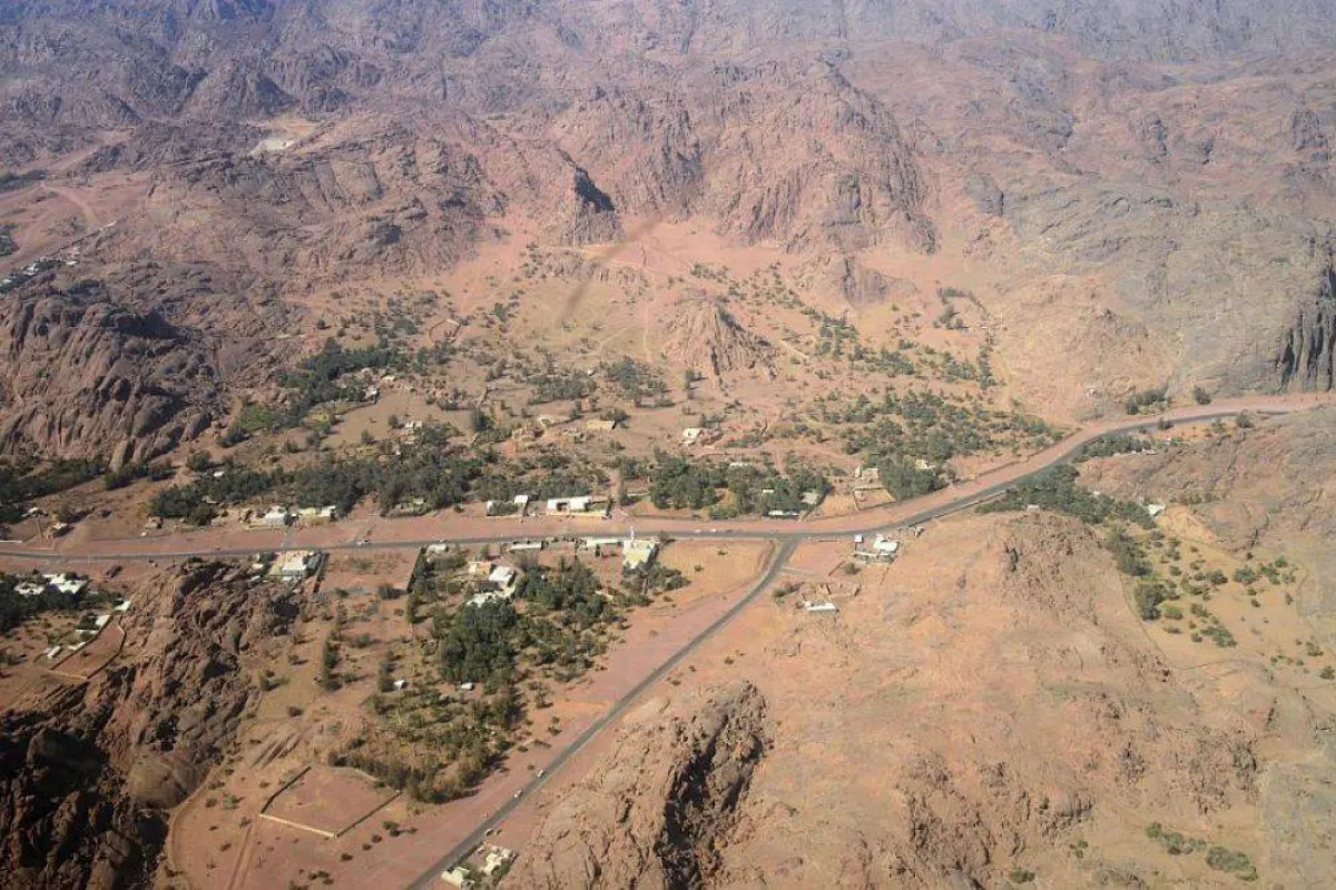 تظهر الصورة موقع قرية عقدة السياحية، مصدر الصورة وكالة الأنباء السعودية واس