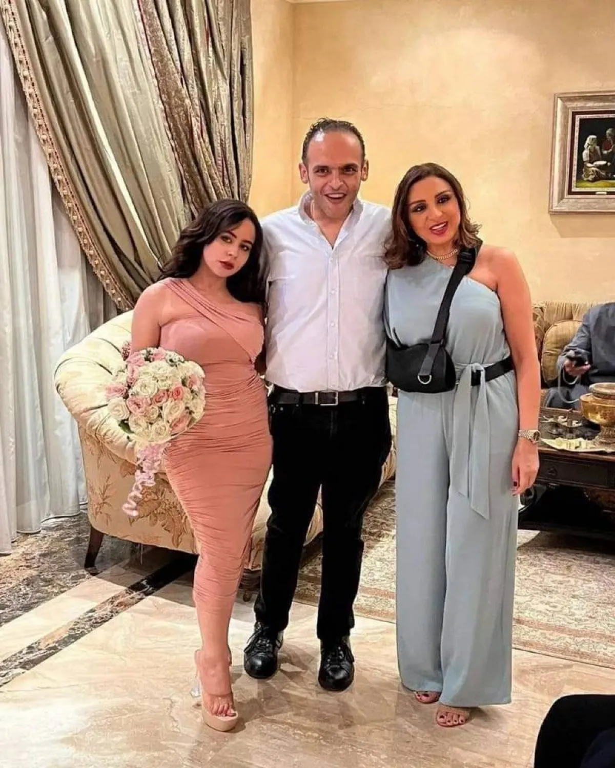 أنغام في حفل عقد قران شقيقها الموزع الموسيقي خالد محمد علي- الصورة من حسابها الشخصي على انستغرام