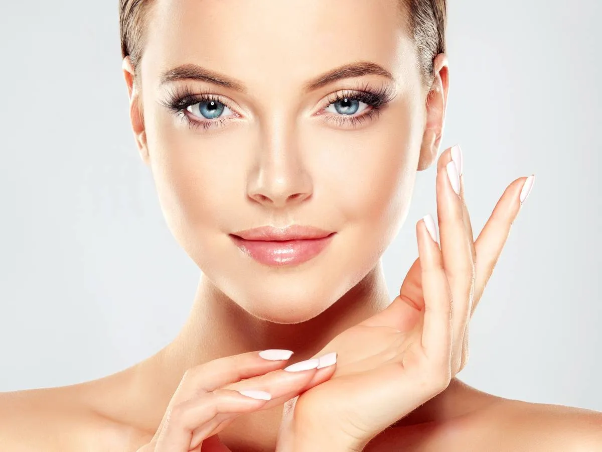 ترطيب اليدين والقدمين