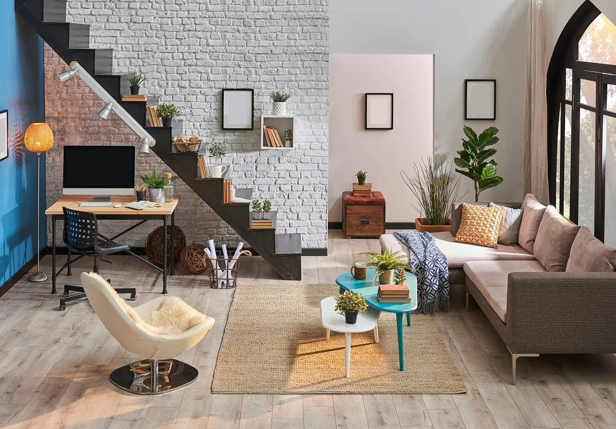 الدرج الداخلي في منطقة الاستقبال