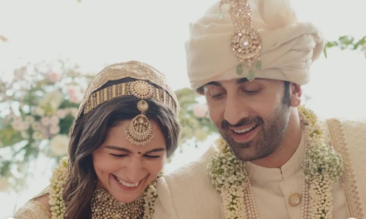 عليا بهات ورانبير كابور - الصورة من حساب النجمة على إنستغرام