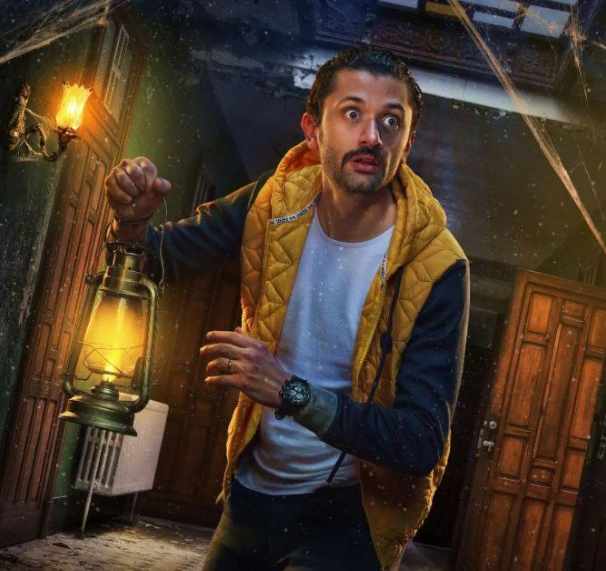 كريم عبد العزيز على  بوستر مسلسل "البيتي بيتي " - الصورة من صفحته الرسمية على " فيسبوك"