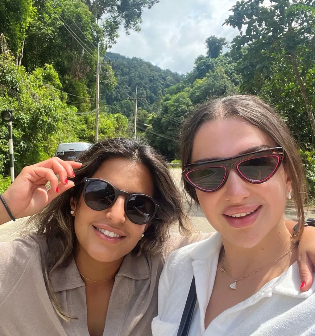 رندا حجاج وايمان فيصل - الصورة من حساب رندا حجاج على الانستجرام