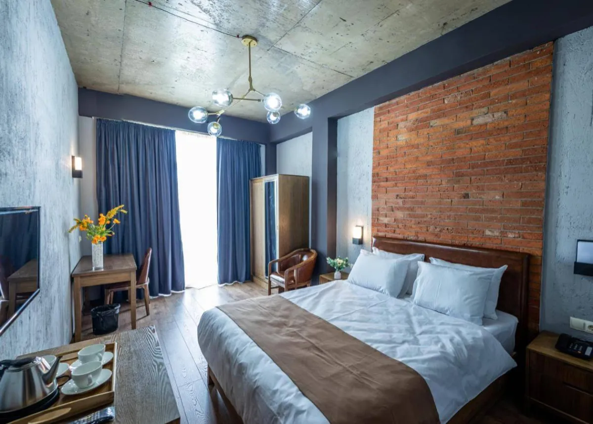 فندق تي إمأبارت