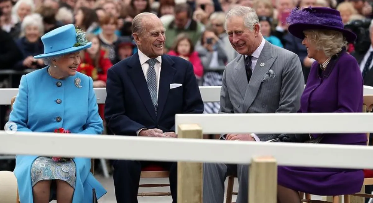 الأمير تشارلز مع زوجته ووالديه