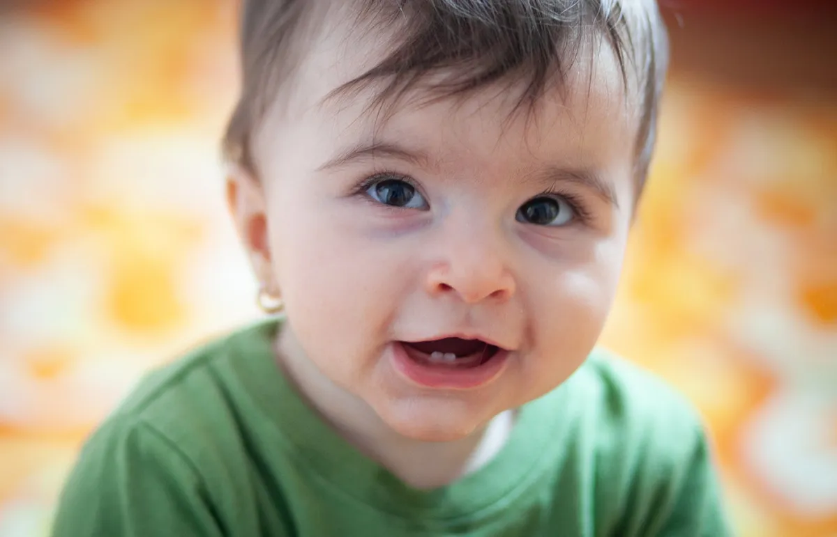 أعراض التسنين عند الرضع