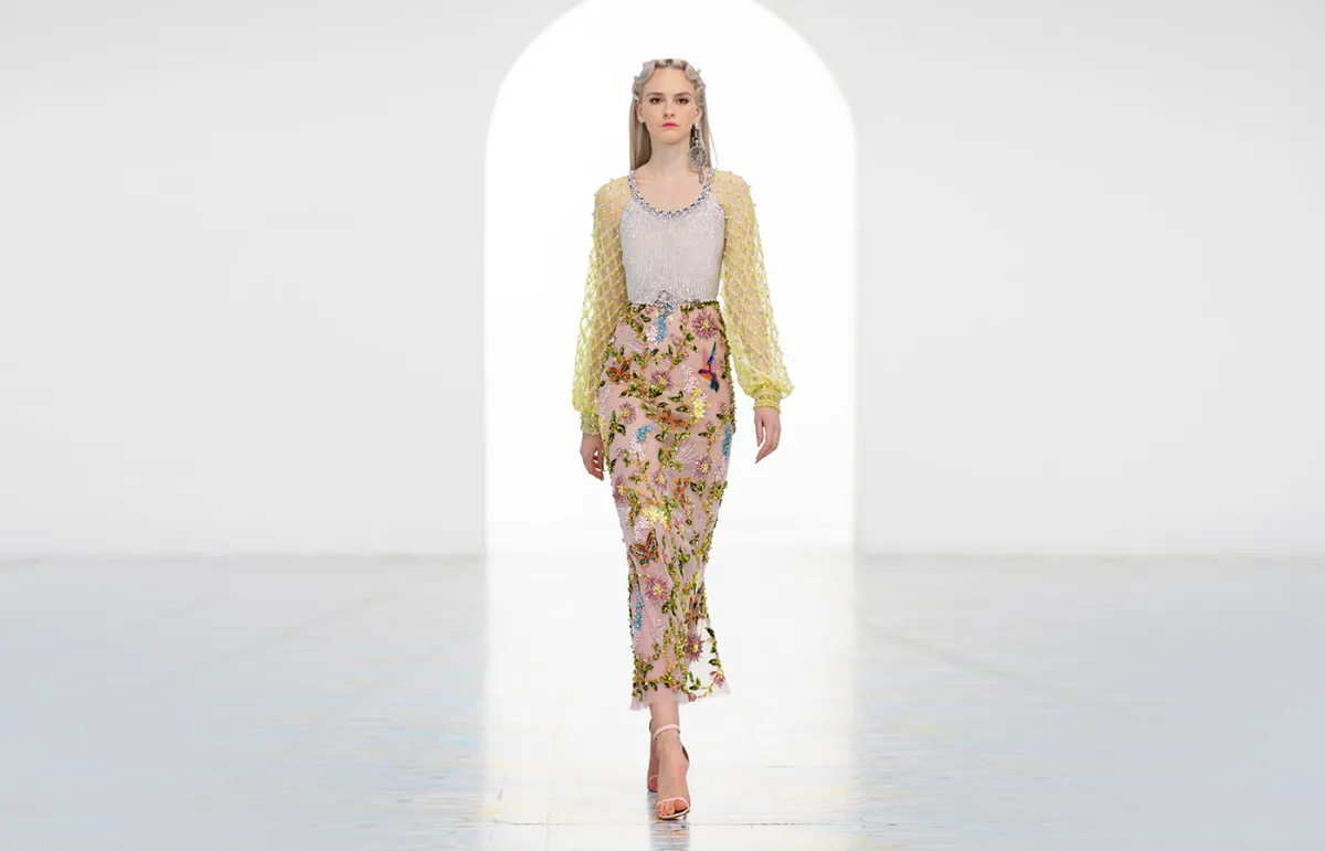 تنانير ميدي من عروض الأزياء الراقية