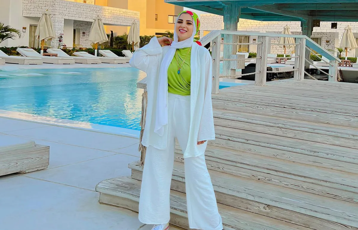 بنطلون الساتان بأسلوب جهاد البنا