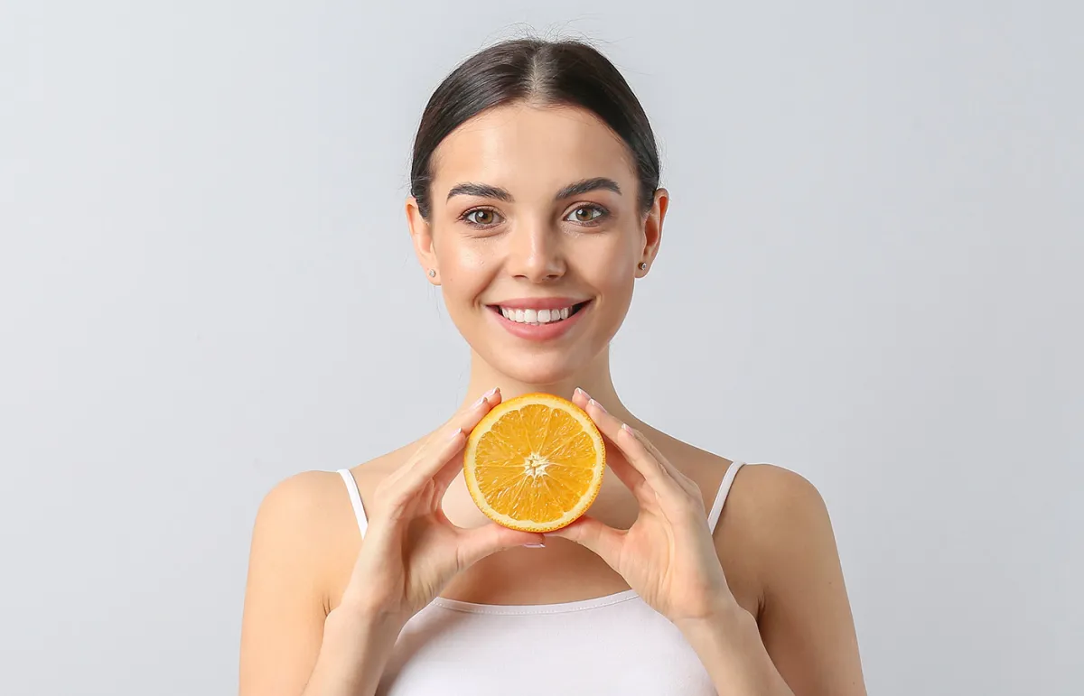 فوائد فيتامين سي لجمالك
