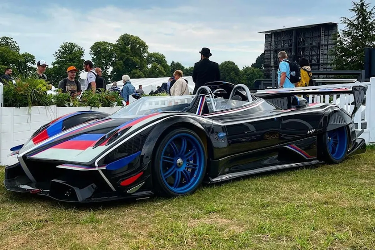 سيارة باجاني زوندا الخارقة