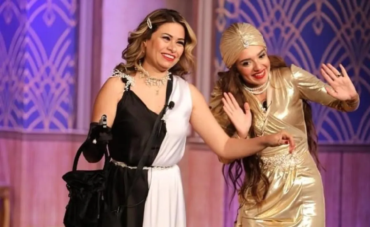 بسنت صيام من كواليس مسرحية  ليلتكم سعيدة - صورة من المركز الإعلامي للمسرحية